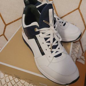MK Georgie Trainers